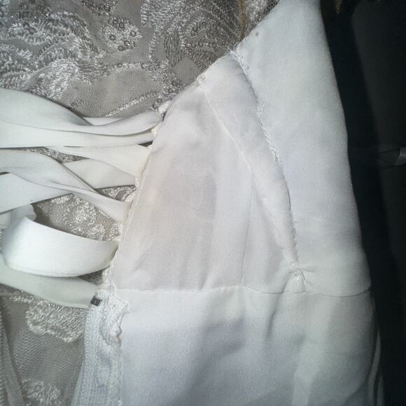 David Bridal DB Girl 2T Dress Lace Embroidered Rhinestone Beaded Wedding Formal - Picture 15 of 16